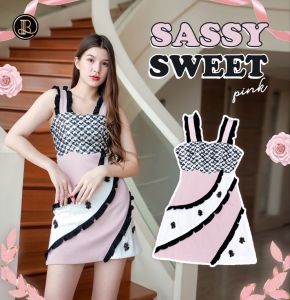 BLT BRAND การันตีเสื้อผ้าแบรนด์แท้ มินิเดรสสายเดี่ยวสีชมพูแต่งระบายดํา SASSY SWEET