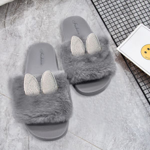 LKShoes จัดส่งที่รวดเร็ว💌 รองเท้าแตะแบบสวมมีหู รองเท้าแตะกระต่ายน้อย มีหูน่ารัก สายคาดดีเทลปุย งานดีมากๆ สวย จบ ครบในคู่เดียว