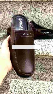 Dép bít mũi nam phom đẹp..da mềmmang êm chân..màu nâu..đế khâu sẵn rất chắc chắn