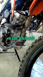 Mika Akrilik Penahan Lumpur Mesin CRF