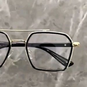 Kacamata Frame Plastik Segi Lima: Solusi Kacamata untuk Semua Usia