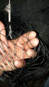 Jaring pagar ayam dan tanaman ukuran 2 x 13 meter bonus tali lubang 2 x 2 cm tahan segala cuaca ukuran akan menyusut saat terpasang