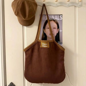 EchoBliss  กระเป๋าโท้ทหนังนิ่มสองด้านสำหรับสุภาพสตรีพร้อมเครื่องประดับผ้ากำมะหยี่กระเป๋าสะพายไหล่ใส่ทำงานได้หลากหลายทุกวัน