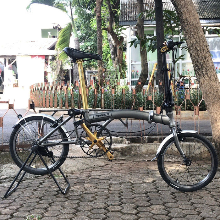 SEPEDA LIPAT TIGA UNITED TRIFOLD UPGRADE 7S 16 INCH FOLDING BIKE