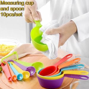 10PC Measuring Cup and Spoon Black White Style Multifunctional Baking Measuring Tools Baking Gadget Classic black and white minimalist design complete specifications for accurate measurement. Suitable for flour sugar milk powder