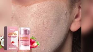 Hoygi Strawberry Clay Mask Stick Deep Cleansing Pores Desalting PIMPLE Acne Firming Tender and Smooth Skin Clay Mask Stick