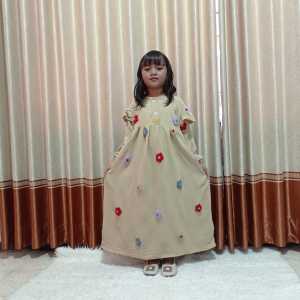 Gamis crinkle pompom anak perempuan usia 3-8 tahun