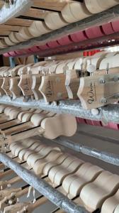 Đàn Ukulele Soprano Magnate (Tặng Kèm Bao Đựng Sách Học Phím Gảy)