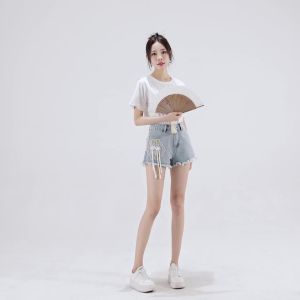 Dazzlin  ใหม่ใหม่สไตล์จีนกางเกงยีนส์ขาสั้นผู้หญิง 2024 แฟชั่นสไตล์การเย็บปักถักร้อย A กางเกงร้อนคำ