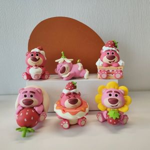 set 6 con Mô hình nhân vật gấu dâu.Tượng đặc PVC gấu Lotso dễ thương cho các bạn trang trí xe hơi tiểu cảnh terrarium DIY Móc Khóa.