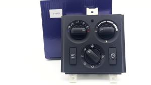 Aria OE: 21318121 20508585 Truck  Air Conditioner Heating Control Unit Combined Switch  For Volvo FH12 FH13 24V 5B3T1