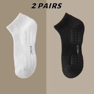 ถุงเท้าบาสเก็ตบอลพื้นผ้าขนหนูเช็ดมือแบบหนา3Pairrs ของผู้ชายกันลื่นดูดซับเหงื่อระบายอากาศได้ถุงเท้ากีฬาสีทึบสีดำสีขาว