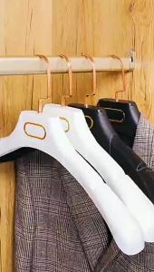 LZD  Móc Áo Nhựa Vai Rộng Không Hằn Chống Trượt   Cửa Hàng Quần Áo Vest Quần Áo Treo Quần Áo   Móc Treo Quần Áo Treo Quần Áo