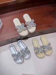 [Free Shipping] Womens Beach Rhinestone Sandals for Outdoor Wear 2026 Summer New Sweet Flat Sandals to Match with Skirts One-Strap Slippers