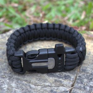 Paracord Survival Bracelet with Magnesium Flint Fire Starter