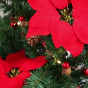 HEALLILY Artificial Poinsettia Vine Christmas Flower Garland Holiday Hanging Decor with Green Leaves for Mantle Fireplace Stairs Door Holiday Decoration 170cm 1