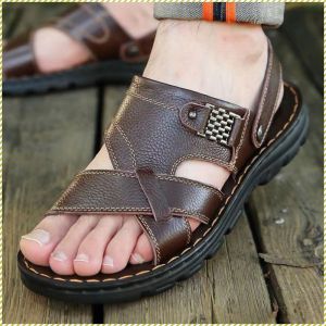 Beach Sandals Wearable Outdoor Sandals Lightweight Breathable Non-slip Weightiness of the Feet Cool