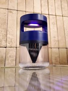 Suction-type mosquito killer lamp powerful mosquito attractor for home use indoors low-noise mosquito repellent outdoor USB night light mosquito killer device