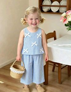 BB ..Chic Bowknot Embellished Cotton Tee for Girls 3-8 Years