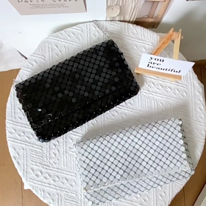Black Metal Mesh Evening Bag Fashionable Envelope Purse with Detachable Chain
