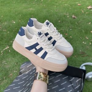 giày thể thao sọc xanh sọc nâu cute