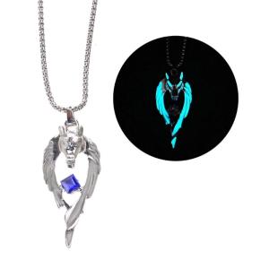 Vintage Glow In The Dark Necklace Wolf Necklaces For Man Metal Animal Pendant Night Luminous Fluorescence Necklace