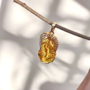 Mặt dây chuyền tỳ hưu vàng sáng lấp bling sang trọn quý phái