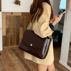Korean INS R Large Capacity Briefcase Texture Commuter Cross Body Simple Messenger Bag