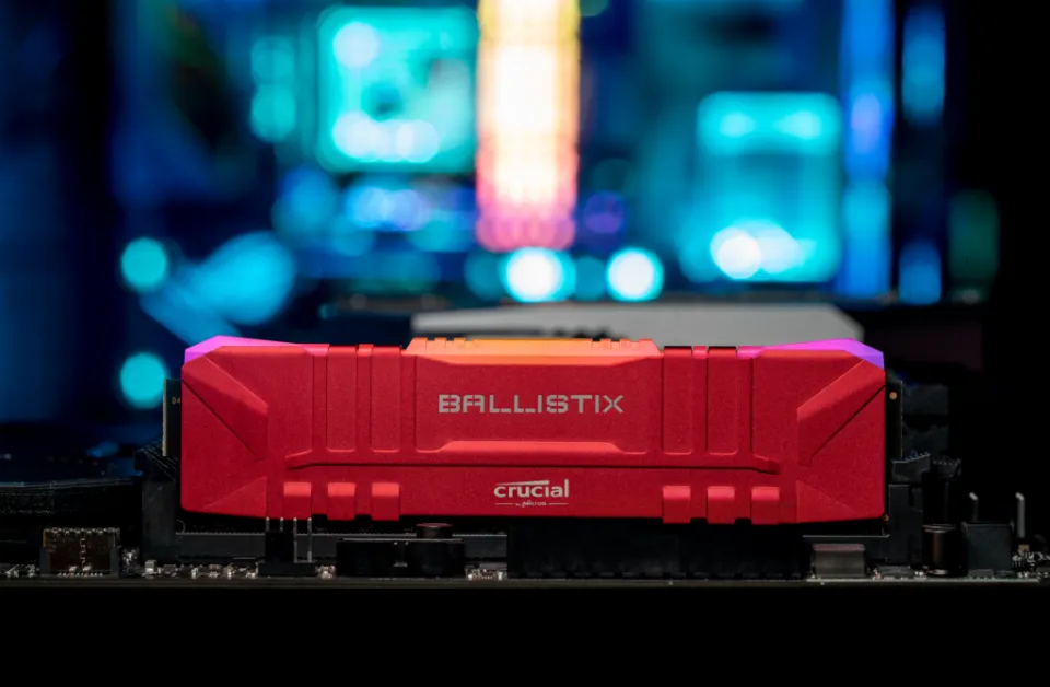 DDR4 3200 32GB (2×16GB)crucial ballistix Crucial Ballistix 32GB Kit (2 x 16GB) DDR4-3200 Desktop Gaming