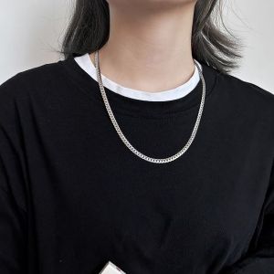 Kalung trendi pria wanita titanium rantai baja Korea hip hop anti karat