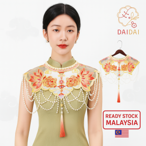 daidai (Ready Stock) Women Shoulder Cloak Shawl Elegant Lace Outer Wear Small Coat Hanfu 金鱼旗袍披肩时尚优雅外搭汉服流苏云肩新中式国风蕾丝