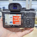 MÁY ẢNH SONY A72  ĐẸP 99%  như mới WIFI, 688 shot, ống kính Sony 28 70 OSS Sony a7 ii, sony a7 mark 2 . Màn hình lật. truyền ảnh qua đt.. 