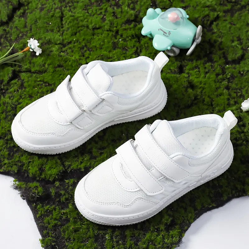【Free Socks】Children White School Shoes Kids Sneakers Casual Breathable  White Shoes Soft Soled Non-slip Running Shoes for Boys Girls Sports Shoes