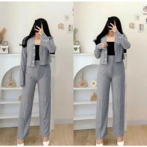 One Set Casey Knit And Pants Murah Berkualitas Setelan Wanita Kekinian Setelan Wanita Terlaris One Set Wanita Kekinian Knit Rib Terbaru Setelan Knit Wanita Setelan Wanita Korean Style One Set Knit Onset Knit Premium