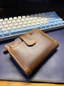 Dompet pendek lipat dua