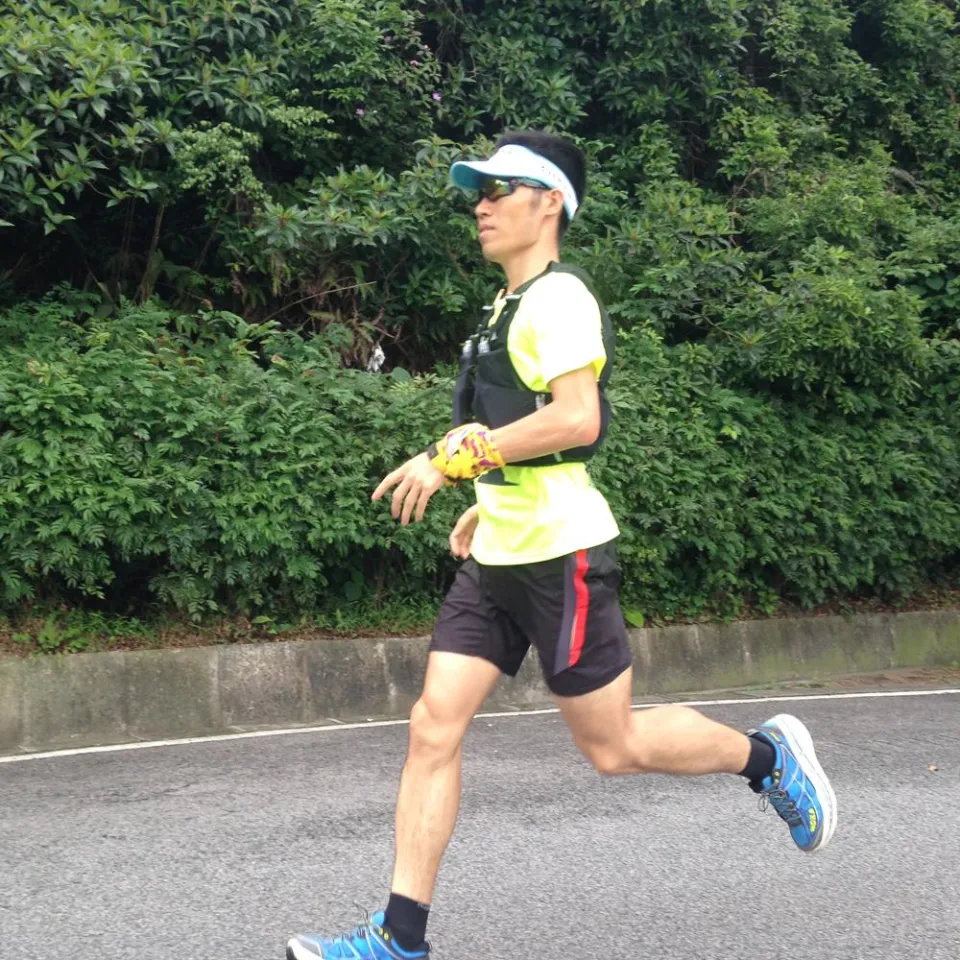 ULTRA-TRI Hydration Trail Running Backpack Vest Speed Pack