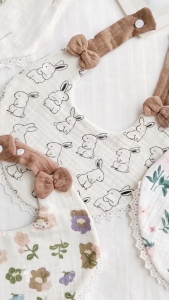 Lovely Designs Baby Cloth Drools Bandana Soft Adjustable Baby Cotton Cloth for Newborn Baby Girls Boy Toddlers Infants Gift