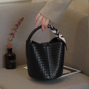 High-end woven texture bucket bag for women 2025 New Autumn and Winter Retro Versatile Single Shoulder Bag for Work Commute Crossbody Bag [ Free Shipping ]