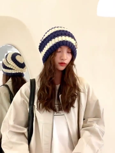 Trendy Stripe Pattern Hat Breathable Adjustable Hat Protecting Windproof Hat for Casual and Trendy Looks