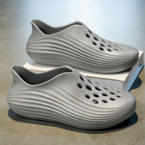 [Free Shipping] 2025 Summer MenS Outdoor Thick-Soled Height-Increasing Fashionable Odor-Resistant Soft-Soled Non-Slip Clogs for Water Activities
