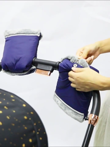 Cosy Fleece Lined Strollers Gloves for Parents Water Resistant and Windproof Baby Pram Cart Handmuffs Warm Mittens