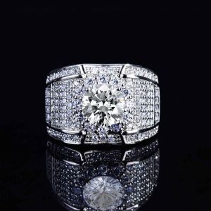 Luxury Group Full Diamond Mens Womens Ring Luxury European and American Silver Ring