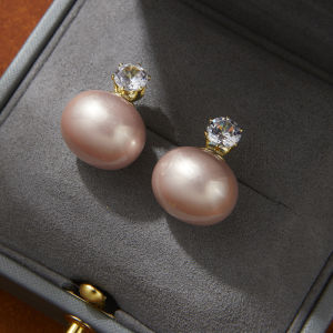 ต่างหูมุก ประณีตและกะทัดรัด สง่างามและมีเสน่ห์ ต่างหู เงางาม ตกแต่ง ความรู้สึกของแฟชั่น เอกลักษณ์