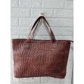 Tas map kulit asli model hobo handmade anyaman jogja. 