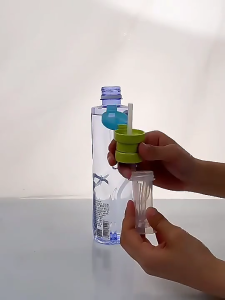 Self Drinking Turn Cap Straw Sippy Lid for Toddlers Babies with 2 Size Caps Safety Silicone Trainer Cup Lid for Babies