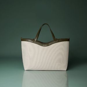 PETCHPLOY - Astre Bag กระเป๋าสะพายทรงคลาสสิก ผสมผสานเสน่ห์ความหรูหรากับฟังก์ชันการใช้งาน ผลิตด้วยผ้าลินินระดับพรีเมียม จุของได้เยอะ สไตล์มินิมอล เหมาะกับทุกลุค