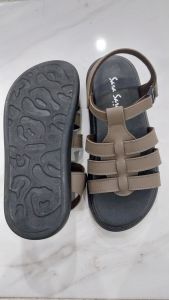Sara Sara Tiffany Sandal Gladiator Wanita Kulit Sintetis Motif Stripe Warna Cinnamon/Hitam 35cm