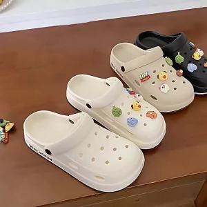 [Free Shipping] Summer Clogs 2025 For Students Outdoor Wear Soft Sole Non-Slip Breathable WomenS Closed-Toe Slippers