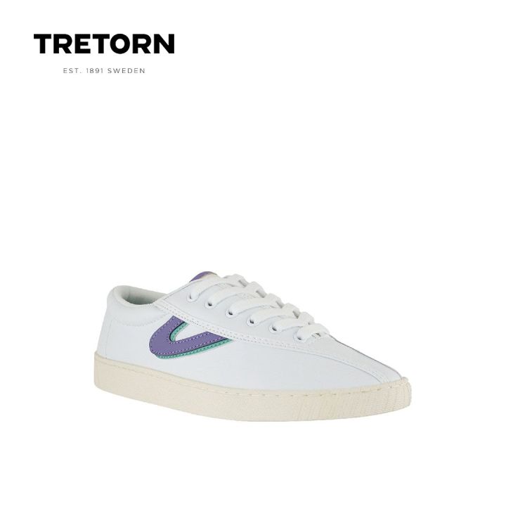 All white hot sale tretorn