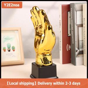 【Local shipping】 Găng tay vàng bóng đá người chiến thắng Cúp vàng trophys thủ môn gamesoccer cạnh tranh dành cho người lớn găng tay trường trẻ em awardtrophies cup